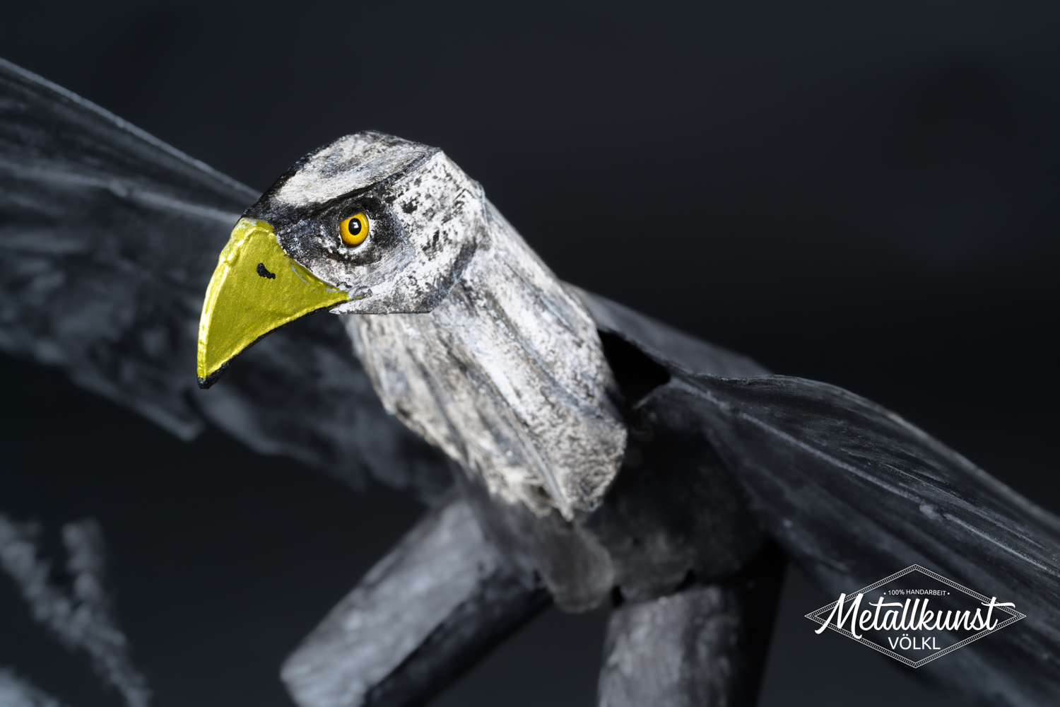 Metallkunst Adler im Anflug von Details